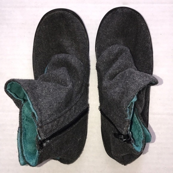 Xhilaration Flannel Boots - Picture 8 of 10